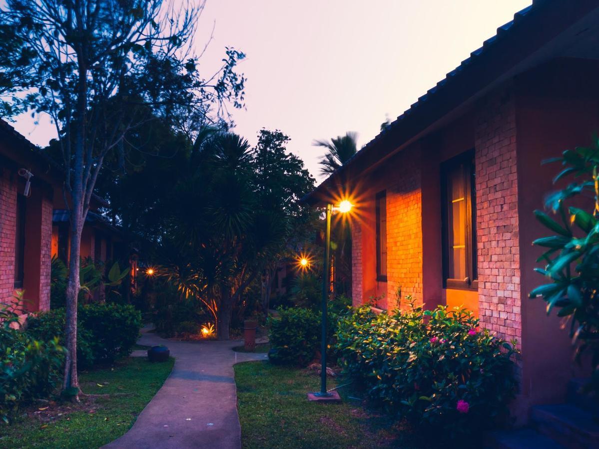 Flora Ville-Sha Plus Chalong Exterior photo